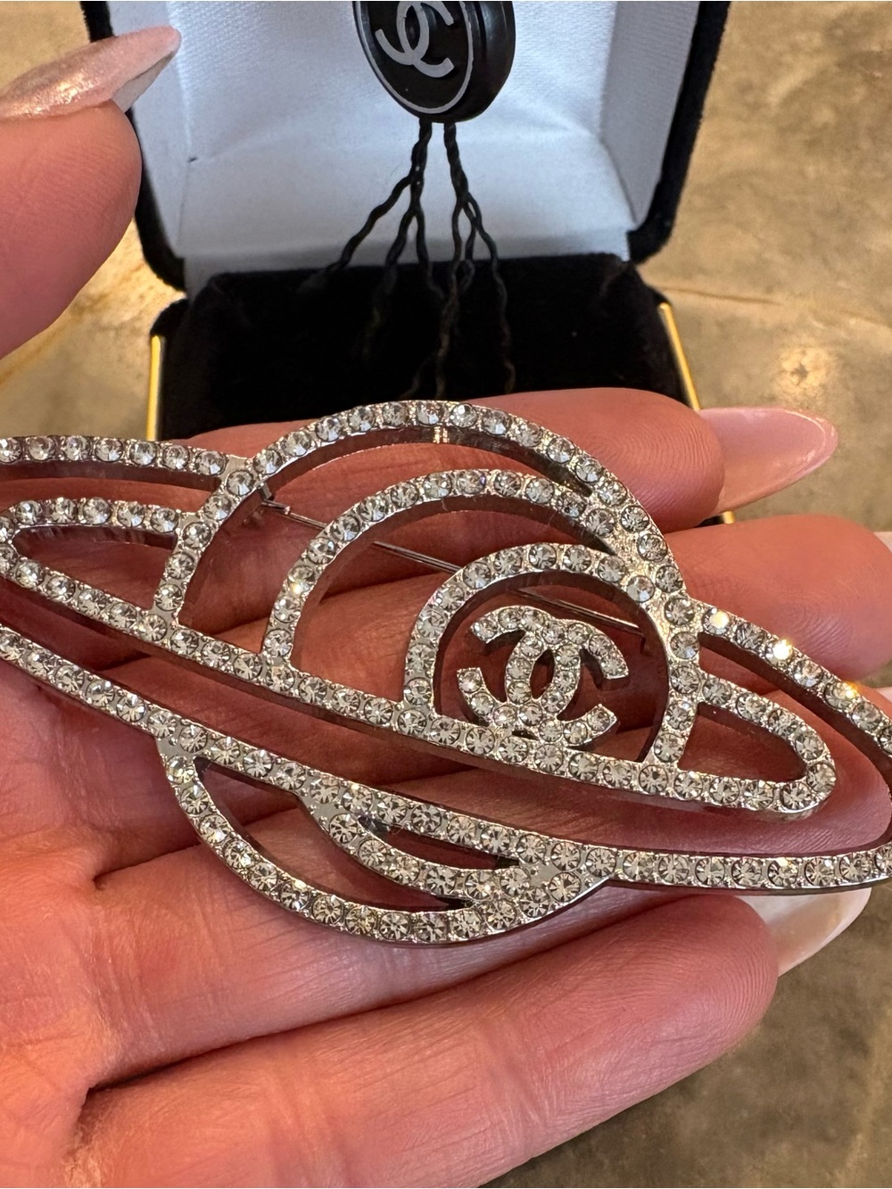 CHANEL Large Rhinestone Galaxy Planet Crystal Brooch White gold Shines Crazy ! - Picture 2 of 8